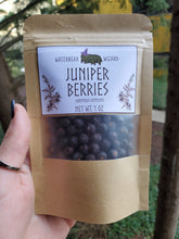 Load image into Gallery viewer, Juniper Berries Organic - 1oz