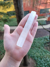 Load image into Gallery viewer, Selenite Wands