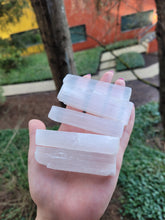 Load image into Gallery viewer, Selenite Wands