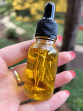 Load image into Gallery viewer, Prosperity (Money) Spell Oil - 0.5oz Glass Dropper Bottle