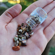 Load image into Gallery viewer, Flower Agate Chips - 8 Grams