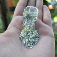 Load image into Gallery viewer, Mother of Pearl Shell Chips - 7 grams