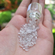 Load image into Gallery viewer, Clear Quartz Chips - 10 grams

